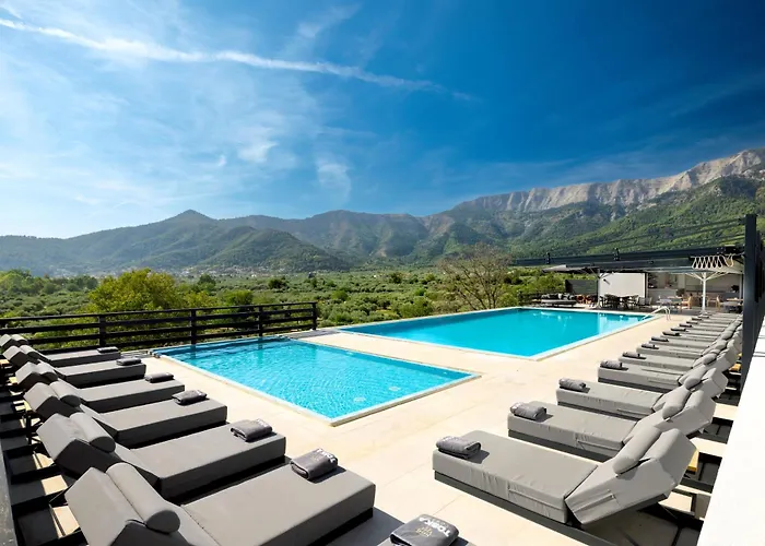 Toska Tower Chrisi Ammoudia